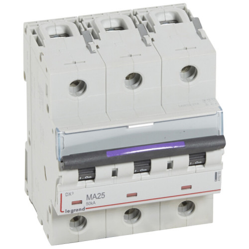 Выключатель автоматический трехполюсный DX3 25А MA 50кА (4,5 мод) | 410253 | Legrand