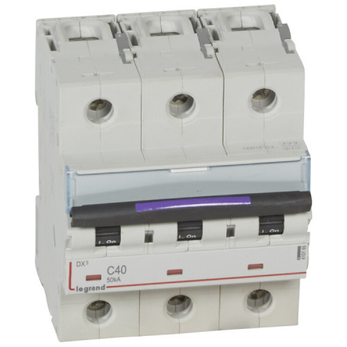 Выключатель автоматический трехполюсный DX3 40А C 50кА (4,5 мод) | 410165 | Legrand