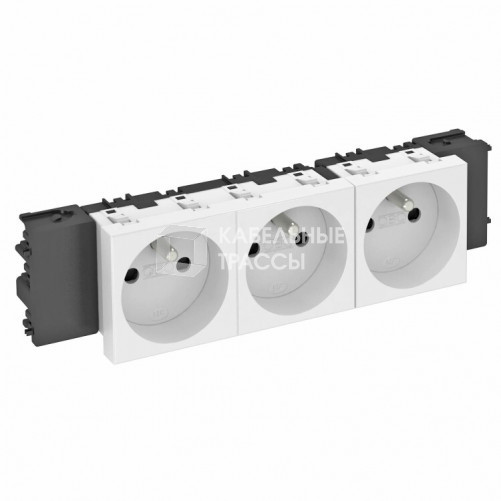 Розетка тройная 0° Modul45connect франц. стандарт, 250 В, 16A (белый) (STD-F0C RW3) | 6120572 | OBO Bettermann