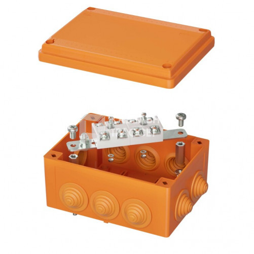 Коробка распределительная пластиковая FS с кабельными вводами и клеммниками IP55,150х110х70мм,4р, 450V,20A,10мм.кв, нерж.контакт | FSK21410 | DKC
