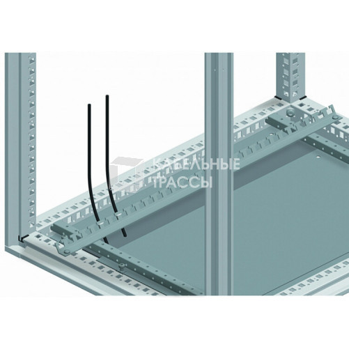 2 ОПОРЫ ДЛЯ КРЕПЛЕНИЯ КАБЕЛЯ 90ГРАД. 600 | NSYCFS96 | Schneider Electric